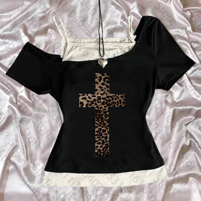 🐆✨ Top Y2K Harajuku Streetwear – Estilo 90s Leopard Print & Cross Graphic